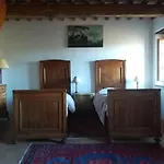 مزرعة للإقامة Nidodelfalcone Agriturismo